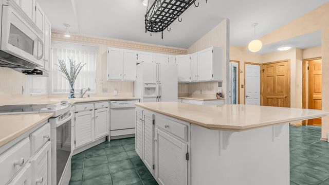 12 W Ridge Court, Parachute, CO 81635
