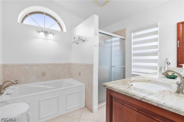 2511 SW 35th LN, Cape Coral, FL 33914