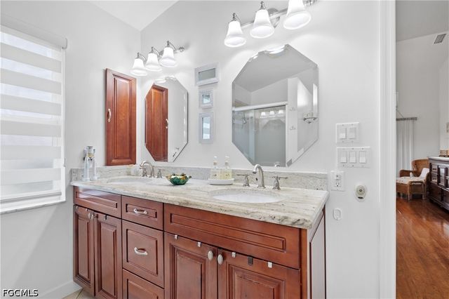 2511 SW 35th LN, Cape Coral, FL 33914