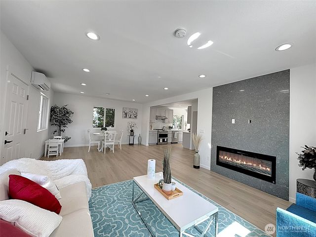 7403 Beverly Blvd, Everett, WA 98203