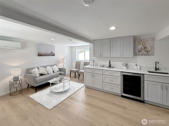 7403 Beverly Blvd, Everett, WA 98203