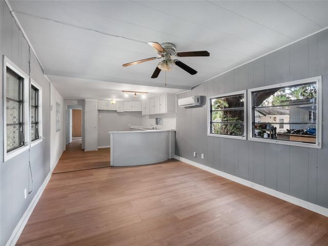 4863 VICTORIA AVENUE, Sarasota, FL 34233