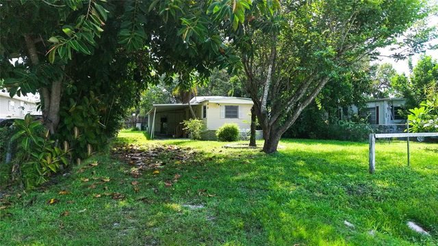 4863 VICTORIA AVENUE, Sarasota, FL 34233