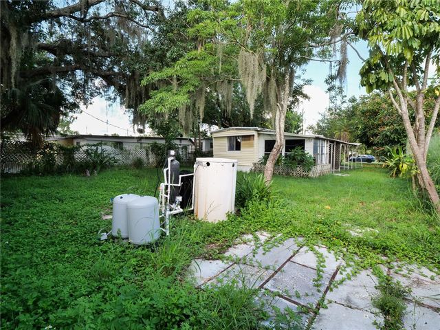 4863 VICTORIA AVENUE, Sarasota, FL 34233