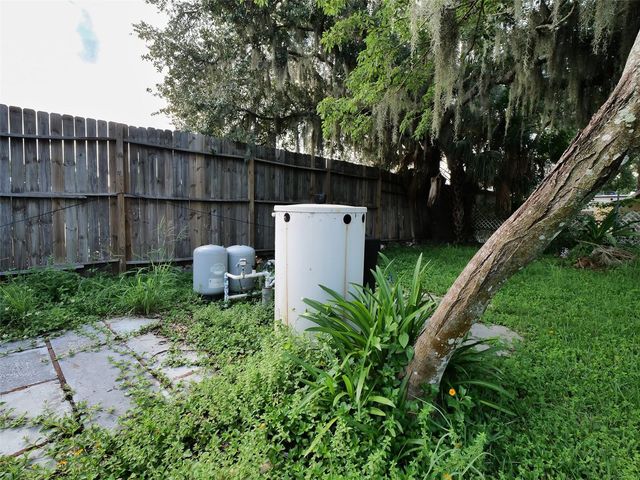 4863 VICTORIA AVENUE, Sarasota, FL 34233