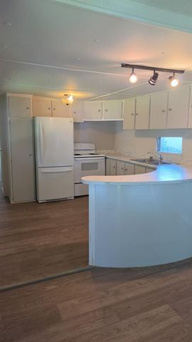 4863 VICTORIA AVENUE, Sarasota, FL 34233