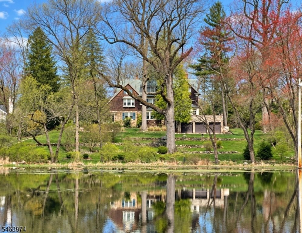 105 Rensselaer Rd, Essex Fells Twp., NJ 07021 — photo 3