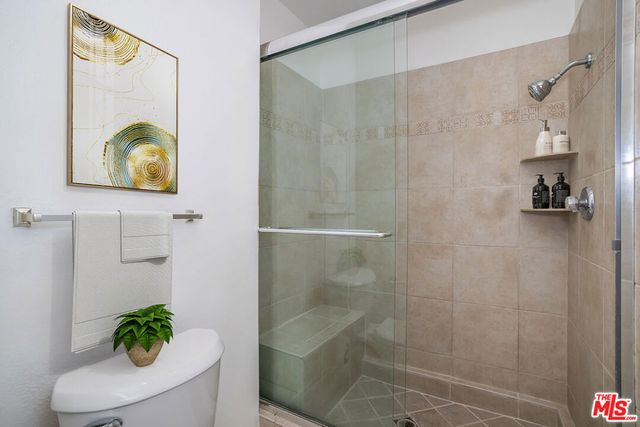 906 N Doheny Drive 219, West Hollywood, CA 90069