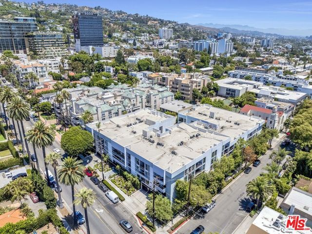 906 N Doheny Drive 219, West Hollywood, CA 90069