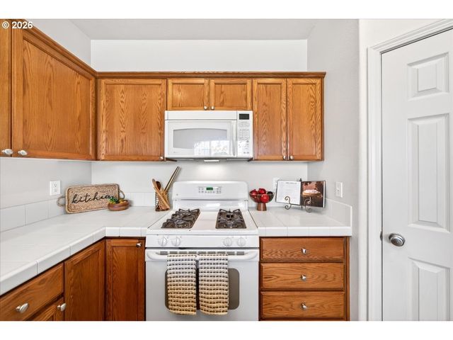 17011 Sw GLEN PARK Ct, Beaverton, OR 97003