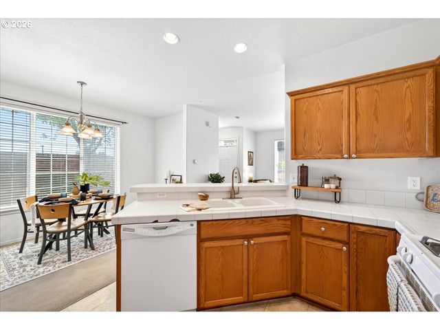 17011 Sw GLEN PARK Ct, Beaverton, OR 97003