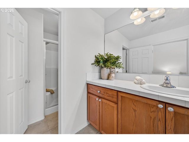 17011 Sw GLEN PARK Ct, Beaverton, OR 97003