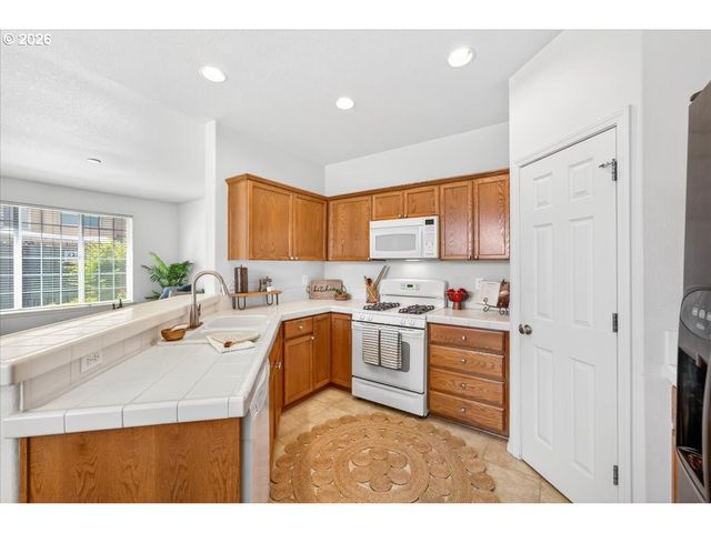 17011 Sw GLEN PARK Ct, Beaverton, OR 97003