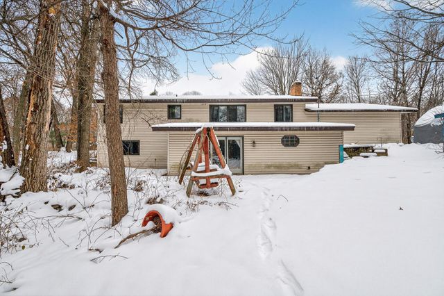 22525 Linnet Street NW, Bethel, MN 55005