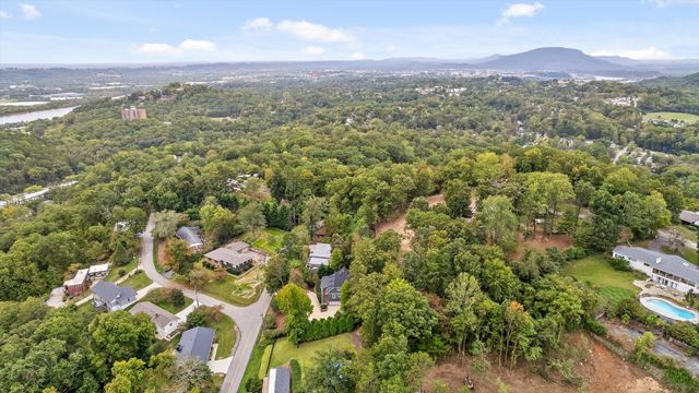 2930 Folts Circle, Chattanooga, TN 37415