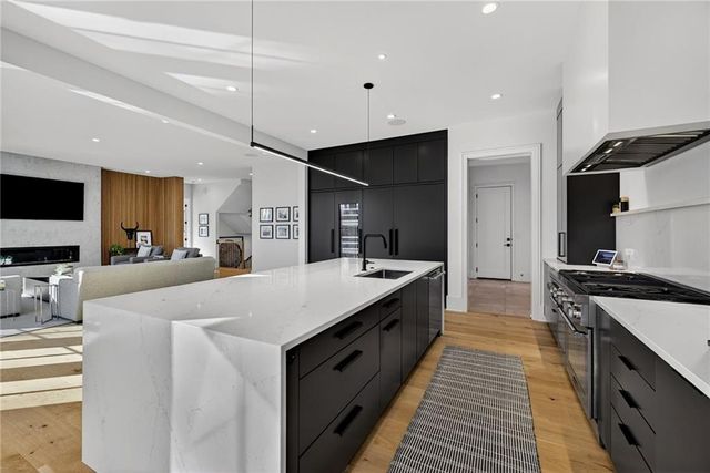 4795 Merlendale Court, Atlanta, GA 30327