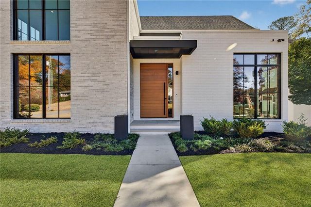 4795 Merlendale Court, Atlanta, GA 30327