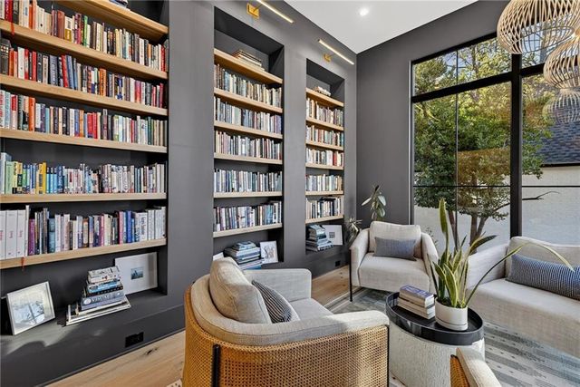 4795 Merlendale Court, Atlanta, GA 30327