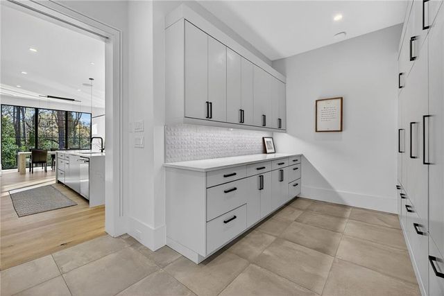 4795 Merlendale Court, Atlanta, GA 30327