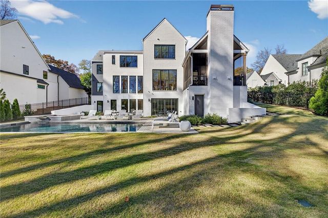 4795 Merlendale Court, Atlanta, GA 30327