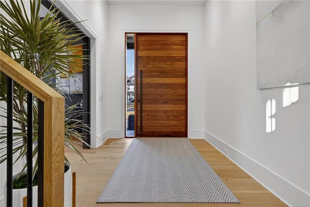 4795 Merlendale Court, Atlanta, GA 30327