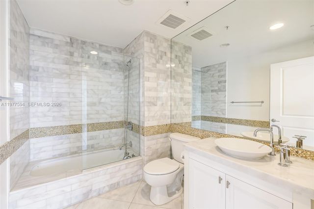 10 Aragon Ave 1117, Coral Gables, FL 33134