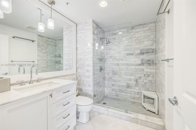 10 Aragon Ave 1117, Coral Gables, FL 33134