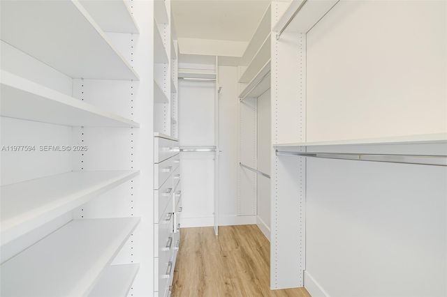 10 Aragon Ave 1117, Coral Gables, FL 33134