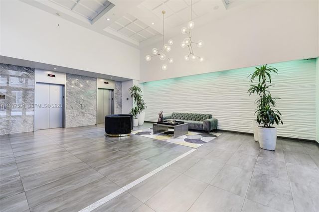 10 Aragon Ave 1117, Coral Gables, FL 33134