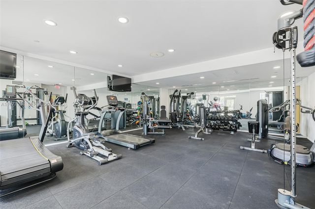 10 Aragon Ave 1117, Coral Gables, FL 33134