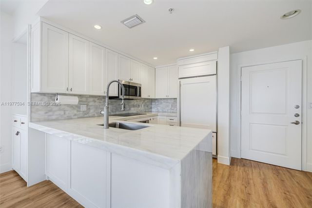 10 Aragon Ave 1117, Coral Gables, FL 33134