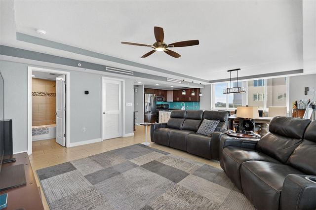 223 ISLAND WAY 6D, Clearwater Beach, FL 33767