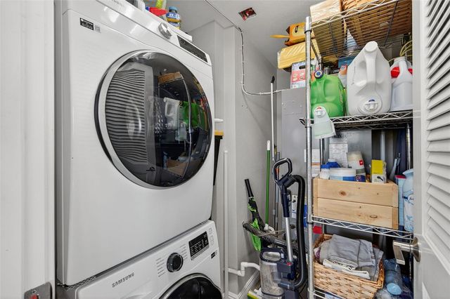 223 ISLAND WAY 6D, Clearwater Beach, FL 33767