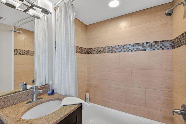 223 ISLAND WAY 6D, Clearwater Beach, FL 33767