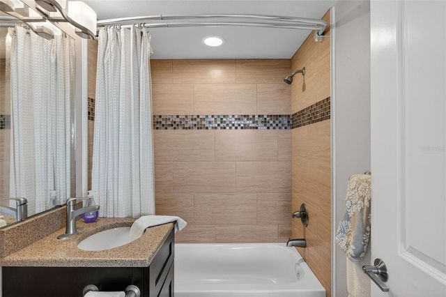 223 ISLAND WAY 6D, Clearwater Beach, FL 33767