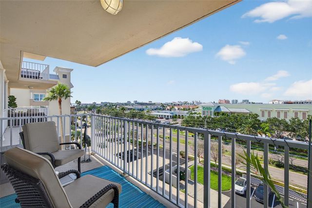 223 ISLAND WAY 6D, Clearwater Beach, FL 33767