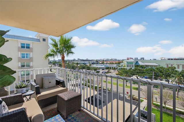 223 ISLAND WAY 6D, Clearwater Beach, FL 33767