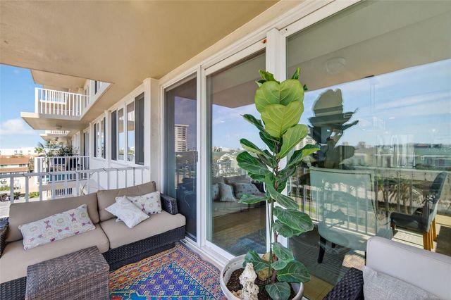 223 ISLAND WAY 6D, Clearwater Beach, FL 33767