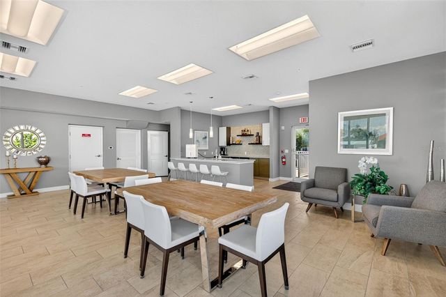 223 ISLAND WAY 6D, Clearwater Beach, FL 33767