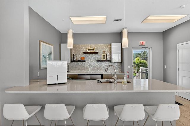 223 ISLAND WAY 6D, Clearwater Beach, FL 33767