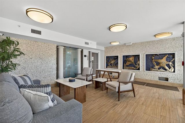 223 ISLAND WAY 6D, Clearwater Beach, FL 33767