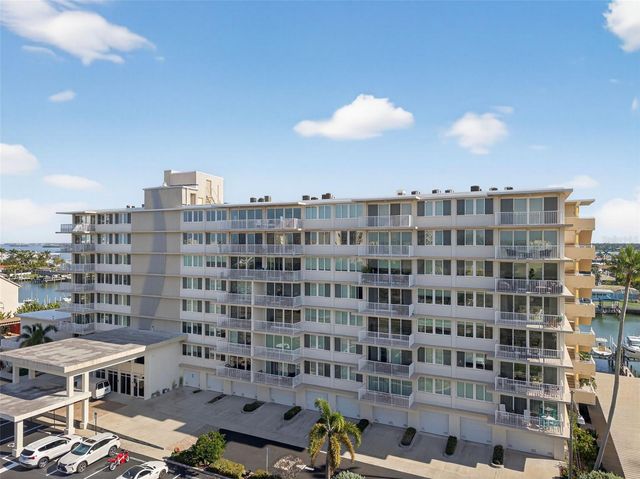 223 ISLAND WAY 6D, Clearwater Beach, FL 33767