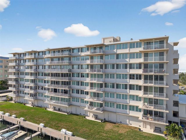 223 ISLAND WAY 6D, Clearwater Beach, FL 33767