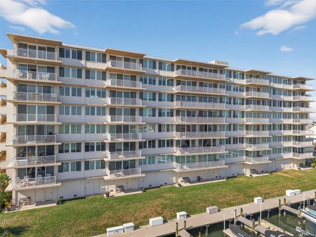 223 ISLAND WAY 6D, Clearwater Beach, FL 33767