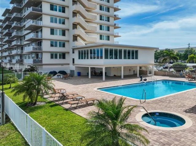 223 ISLAND WAY 6D, Clearwater Beach, FL 33767