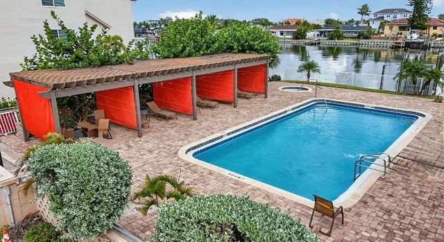 223 ISLAND WAY 6D, Clearwater Beach, FL 33767