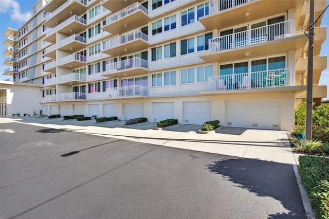 223 ISLAND WAY 6D, Clearwater Beach, FL 33767