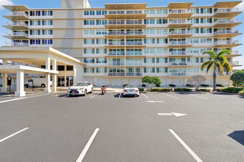 223 ISLAND WAY 6D, Clearwater Beach, FL 33767