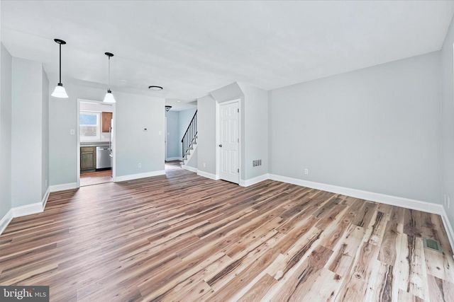 28 DUQUESNE CT, New Castle, DE 19720