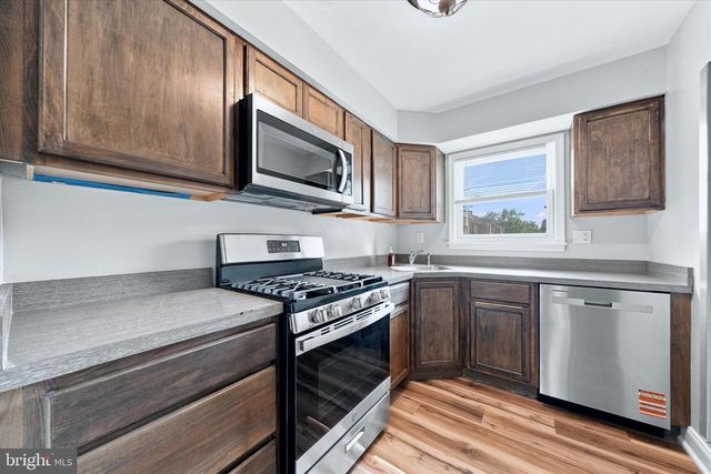 28 DUQUESNE CT, New Castle, DE 19720